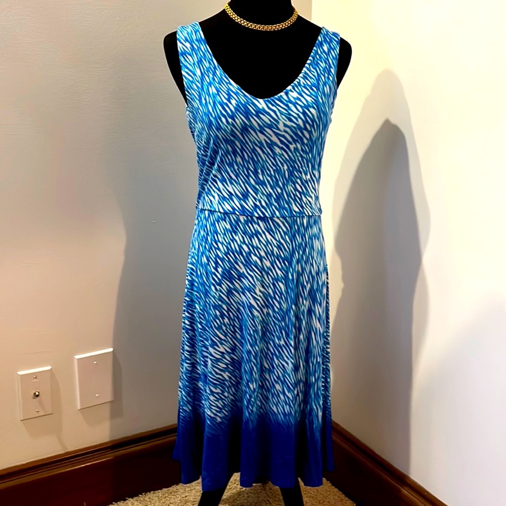 Athleta v-neck midi dress in blue and green